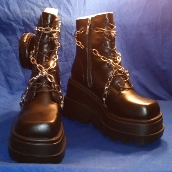 READY FOR WHATEVER  FLATFORM BOOTIE ( BRAND NEW !!! ) - Picture 8 of 8